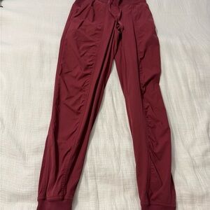 Lululemon Mid-Rise Dance Studio Joggers Brick Red Size 0